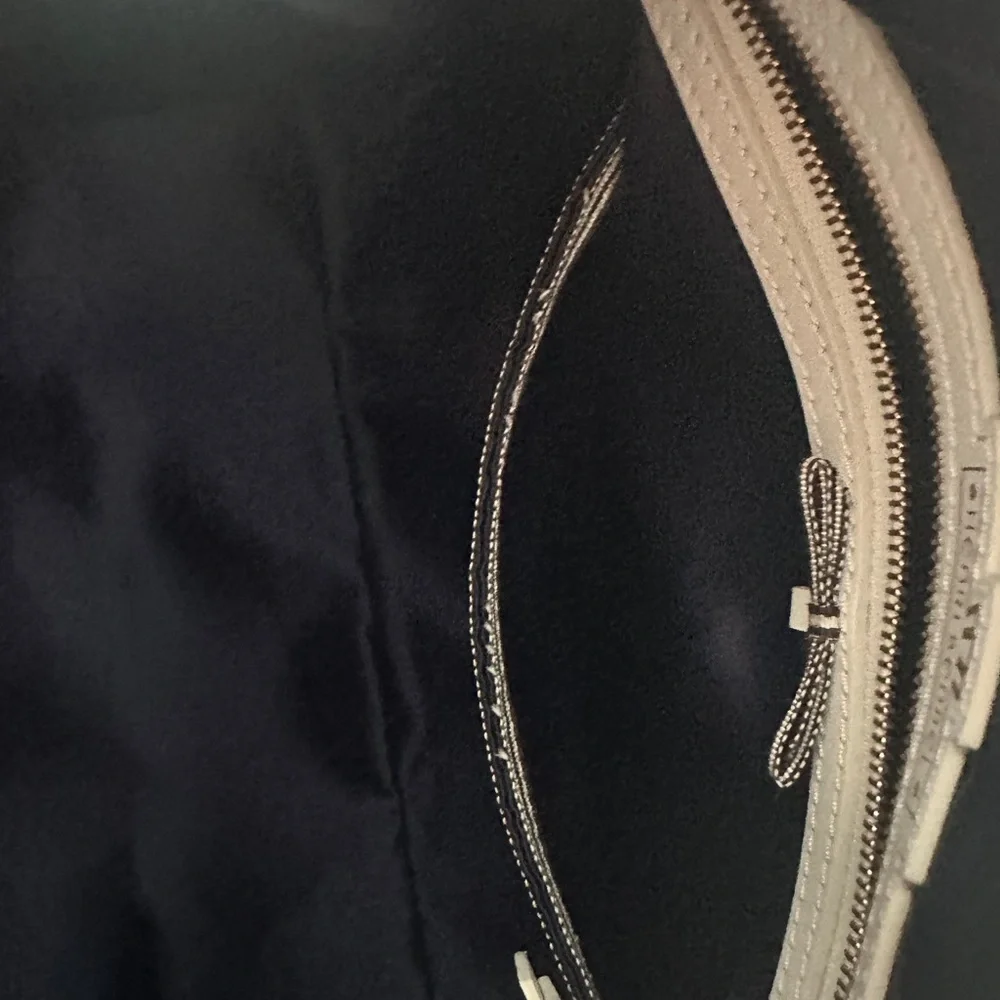 Henri Bendel B&W Plus Barrel Woven Striped Stylish Green and Brown Handbag - Picture 9 of 15